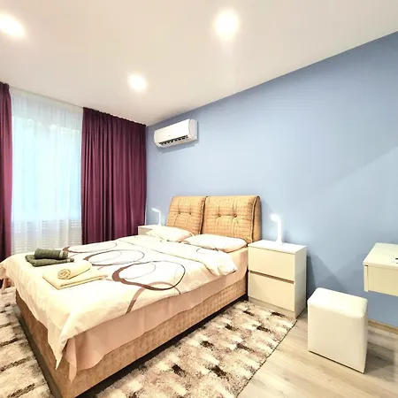 Alexandrovska - Super Centaral Luxury Apartment *